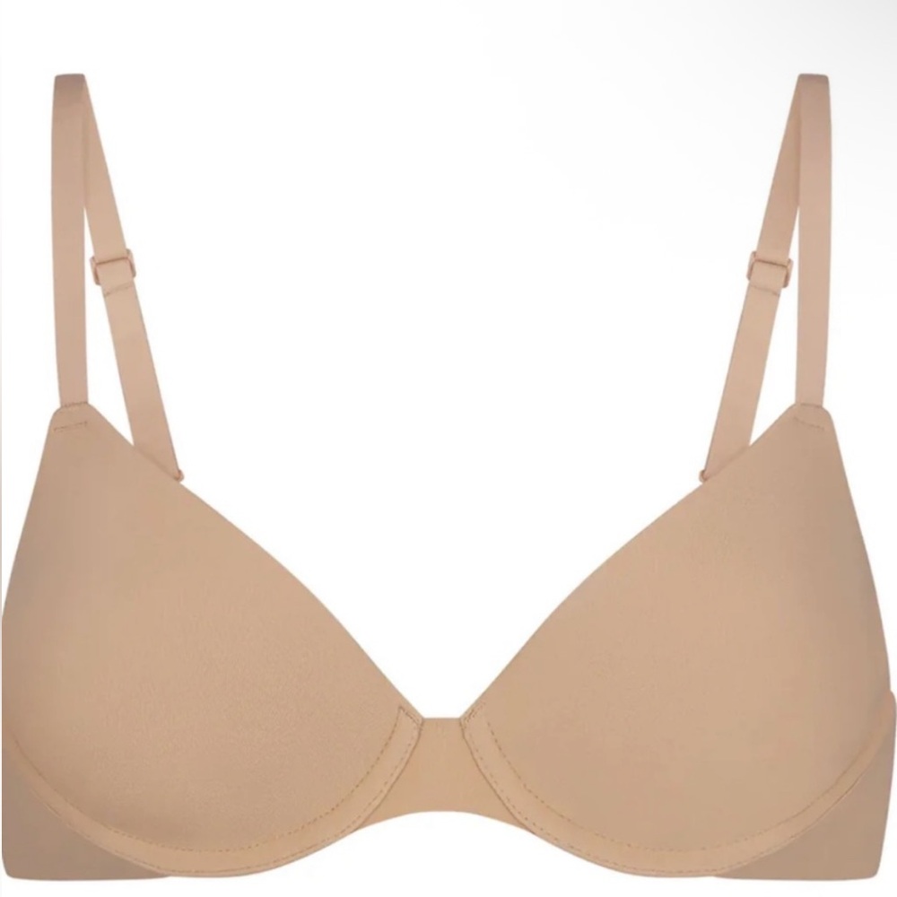 Skims Fits Everybody T-shirt Bra in Ochre